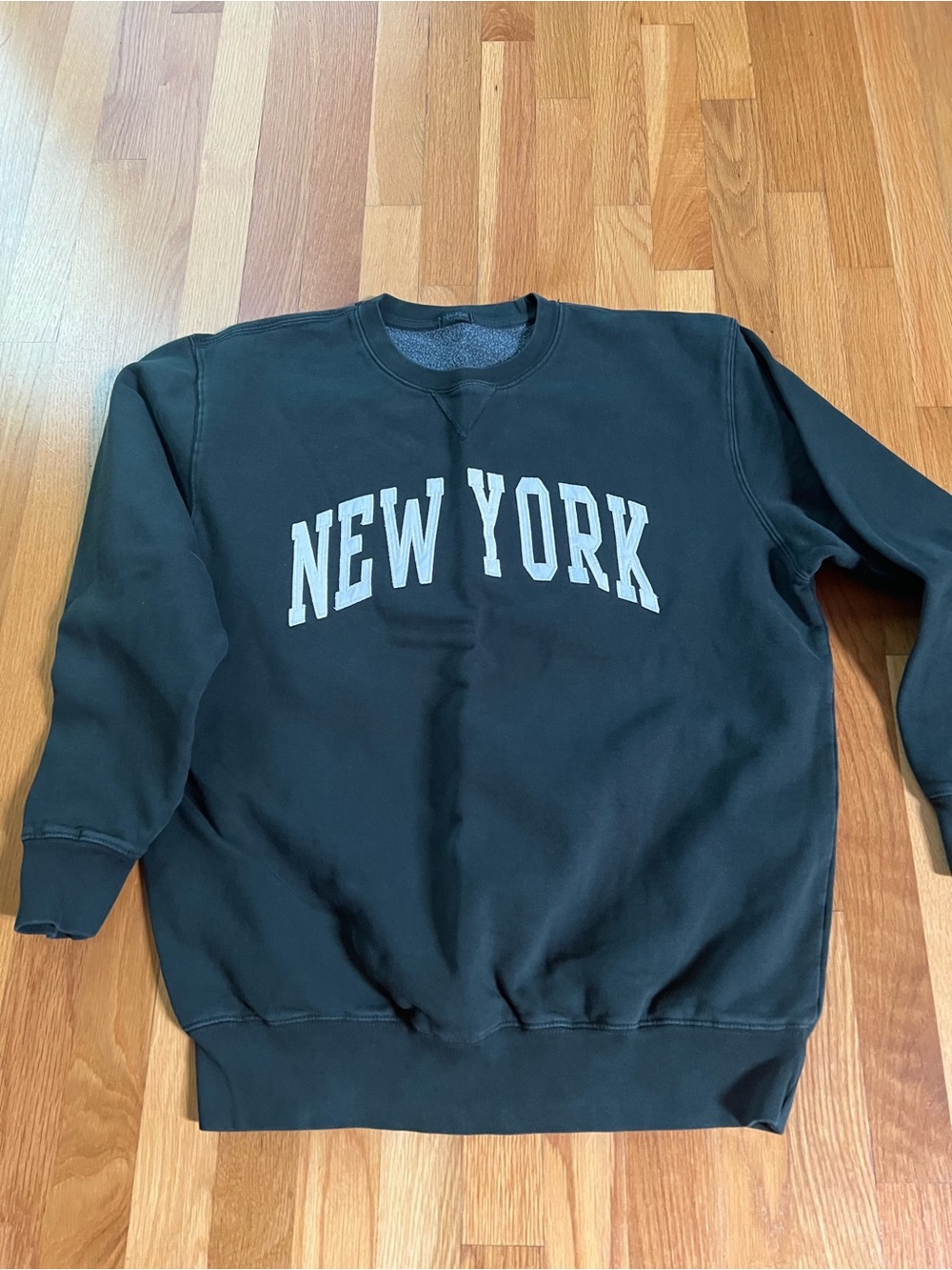 Brandy Melville green Crewneck Sweatshirt with White 'NEW YORK' Graphic